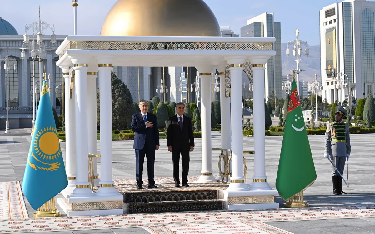 В Ашхабаде состоялись переговоры президентов Казахстана и Туркменистана